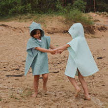 Charger l&#39;image dans la galerie, Poncho Enfant à Capuche - Vieux Vert
