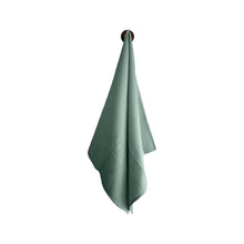 Ielādēt attēlu ,Vafeļu kokvilnas dvielis / Waffled Cotton Towel - Old Green - Susu Shop Latvia
